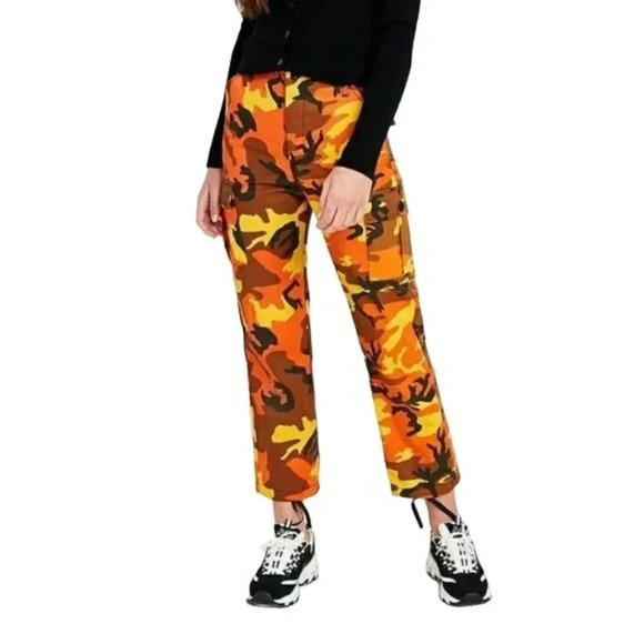 Urban Outfitter Pants - Urban Outfitters Orange Camo Cargo Pants